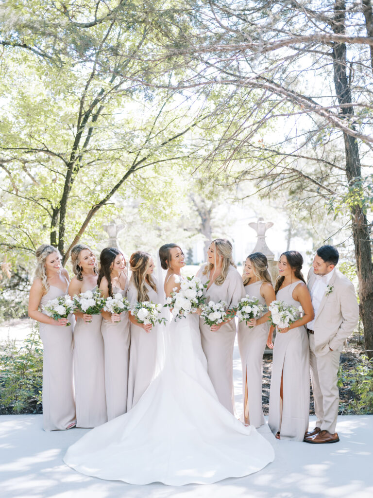 Bridal party photographed by Dallas Wedding Photographer, Bethany Erin Photography. 