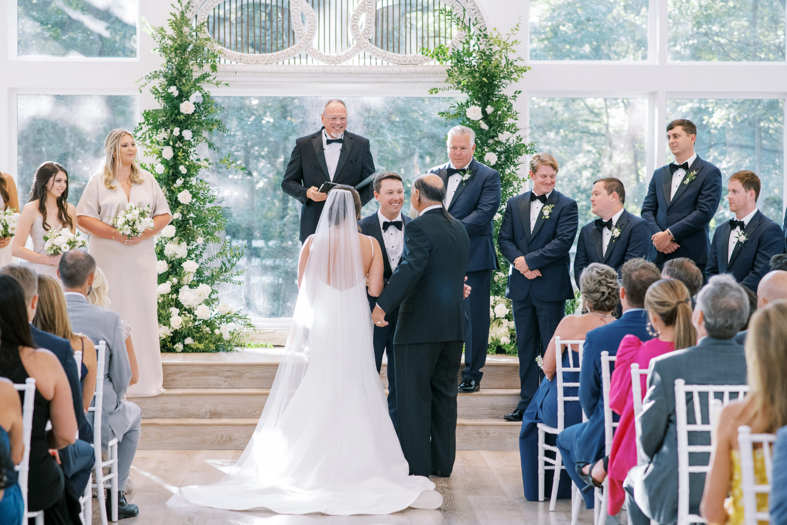 Wedding ceremony photographed by Dallas Wedding Photographer, Bethany Erin Photography. 