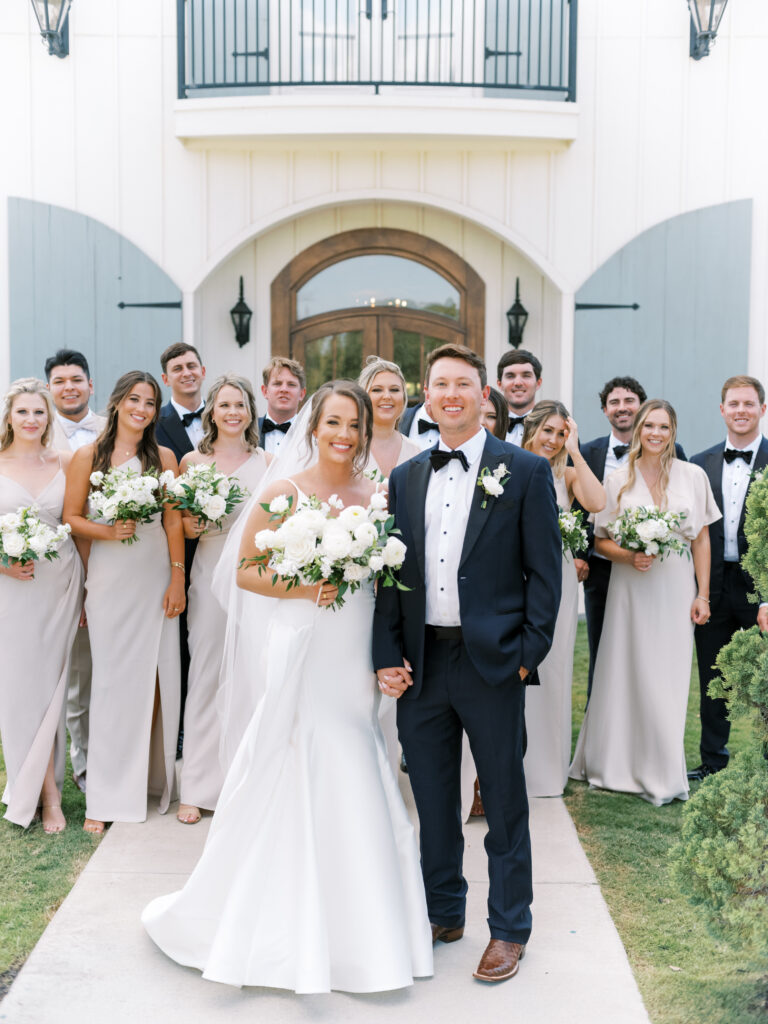 Bride & groom with wedding party, photographed by Dallas Wedding Photographer, Bethany Erin Photography. 